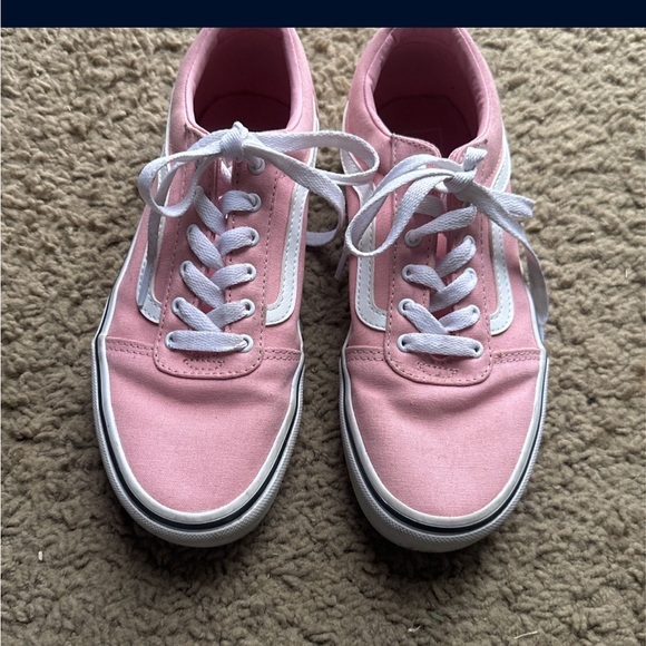 Pink vans - Picture 1 of 3
